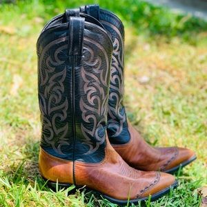 Tony Lama Women’s Vintage Western Boots